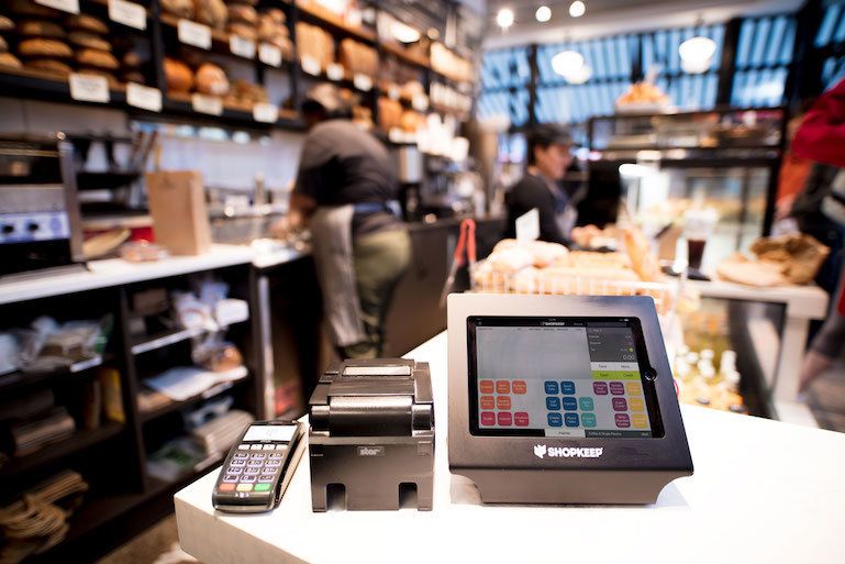 Top 7 Benefits of Using a Modern POS System with Credit Card Processing for Retail Businesse